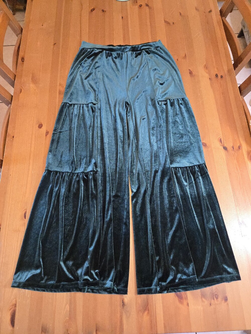 Wide-Leg Velvet Tiered Pants - Green Size Large